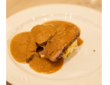 FOIE GRAS-N&Ouml;JD MED R&Ouml;DVINSREDUKTION OCH SKINKSKIVOR